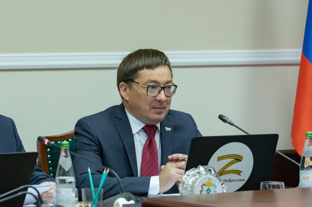AIBR8706 2.jpg AIBR8706 2.jpg