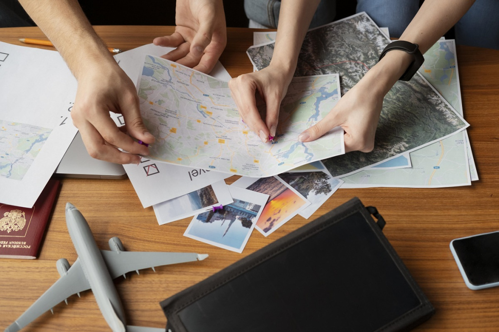 close-up-people-holding-map 2.jpg close-up-people-holding-map 2.jpg
