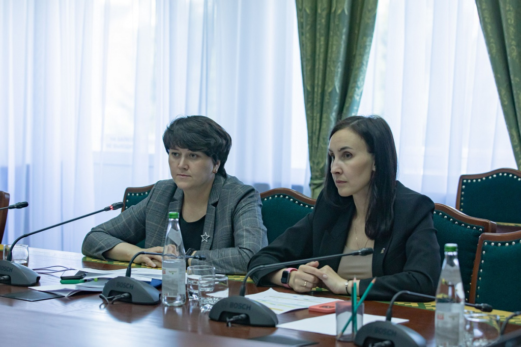 AIBR8324 2.jpg AIBR8324 2.jpg