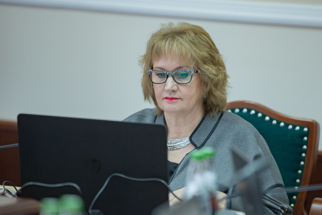 AIBR7667 2.jpg AIBR7667 2.jpg