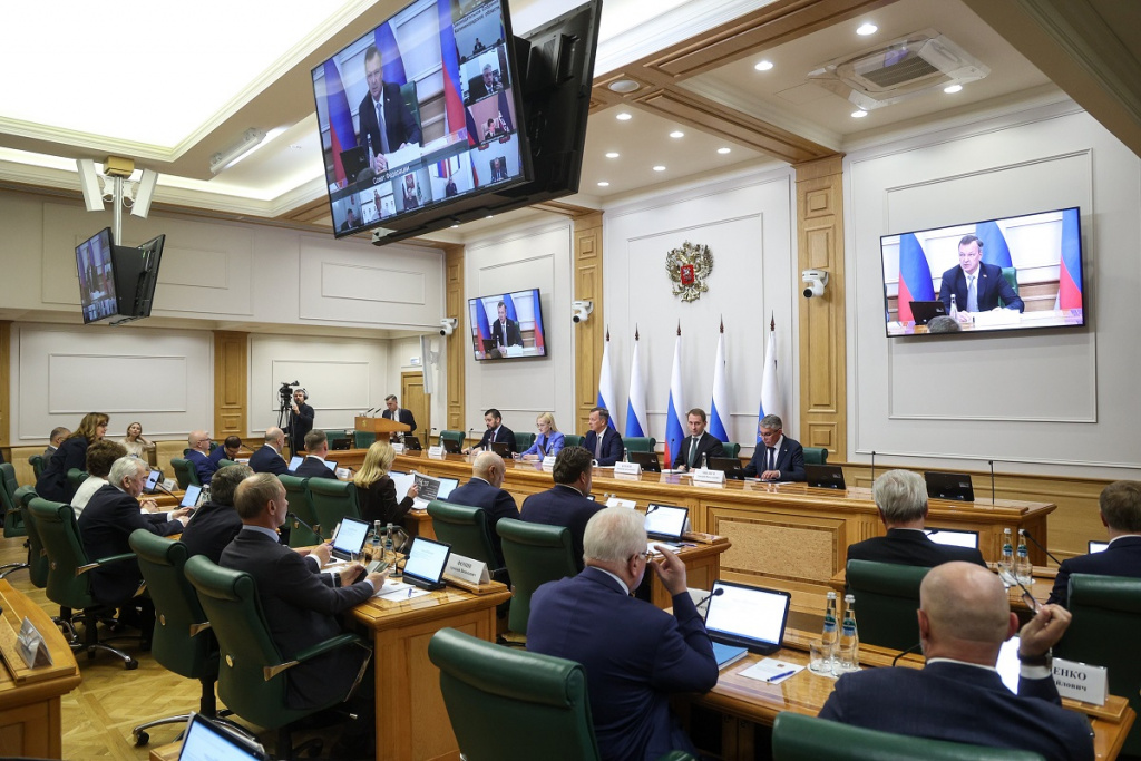 Zasedanie_Prezidiuma_Soveta_zakonodatelei_2.jpg