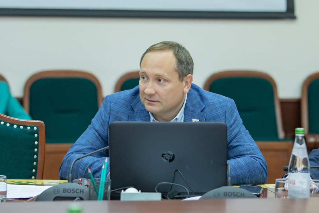 AIBR7763 2.jpg AIBR7763 2.jpg
